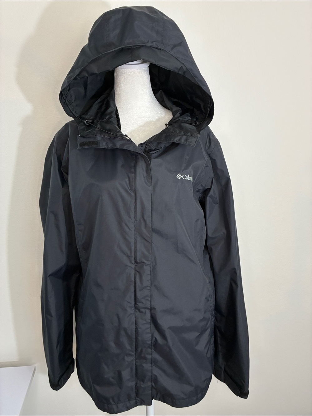 Columbia Women’s Omni-Tech Black Hooded Waterproof Jacket XL